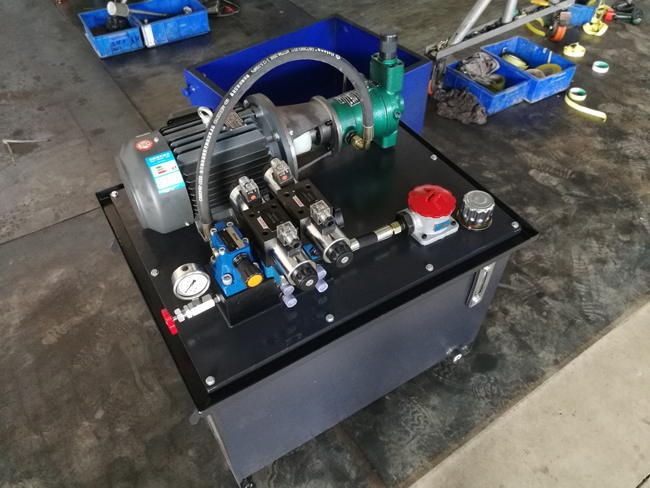 環(huan)保設備液壓系(xi)統