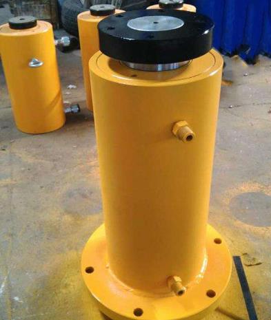 影響液(yè)壓油缸使用壽(shòu)命的因素