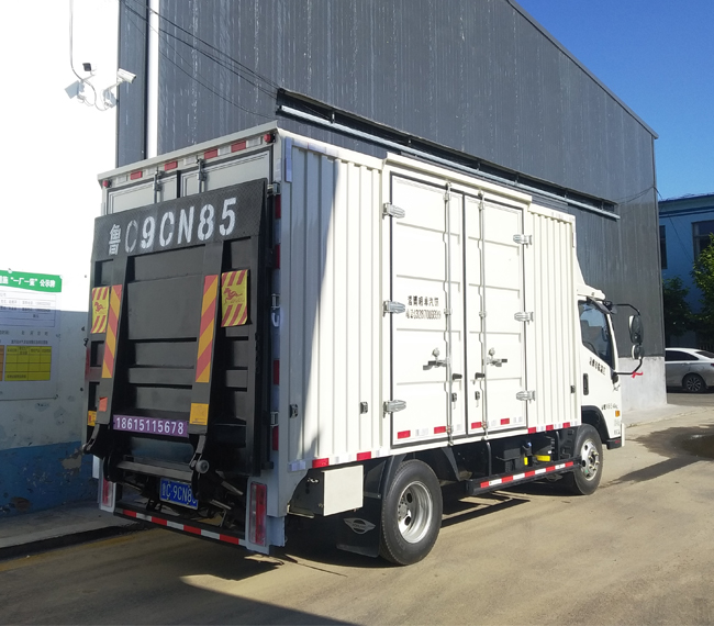 汽車升降(jiàng)尾闆優點